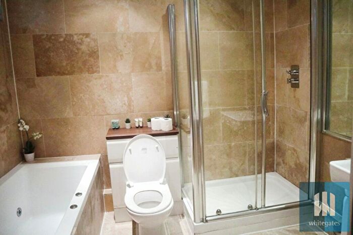 2 Bedroom Apartment To Rent In Britannia Buildings, St Peters Street, Huddersfield, HD1