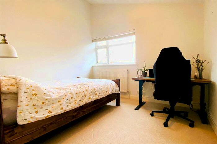 2 Bedroom Semi-Detached House For Sale In Bremer Road, Staines Upon Thames, Surrey, TW18