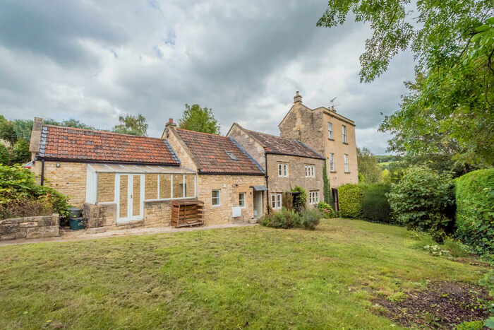 3 Bedroom Cottage To Rent In Northend, BA1