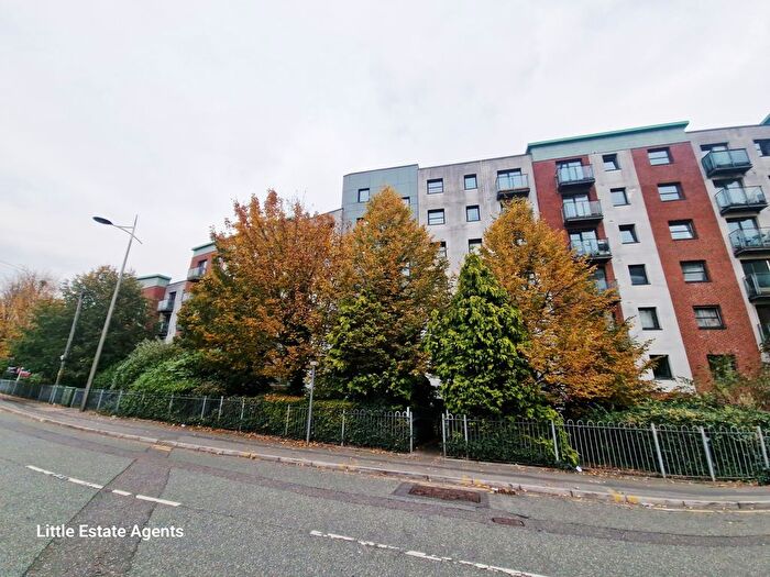 2 Bedroom Flat To Rent In Lower Hall Street, St. Helens, WA10