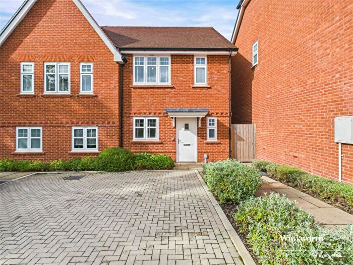 3 Bedroom Semi-Detached House To Rent In The Hedgerows, Crookham Village, Fleet, Hampshire, GU51