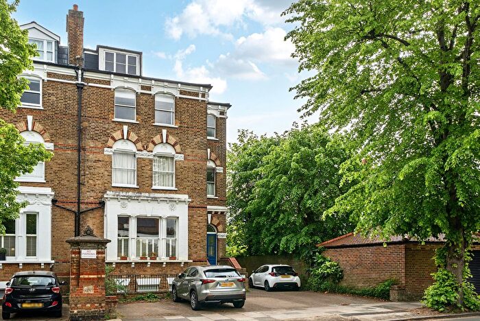 Studio For Sale In Waldegrave Park, Strawberry Hill, TW1