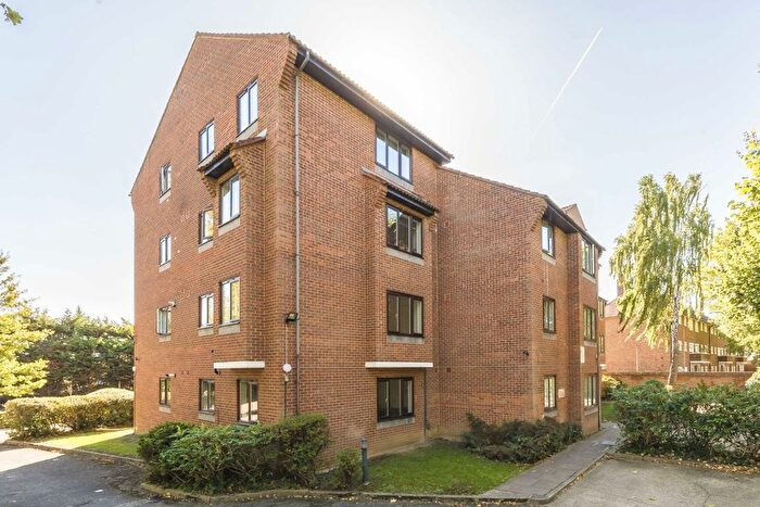 1 Bedroom Flat To Rent In Creffield Road, Acton, W3