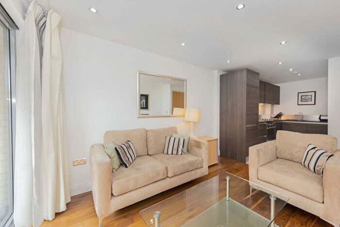 1 Bedroom Flat To Rent In Vauxhall Bridge Road, London, SW1V