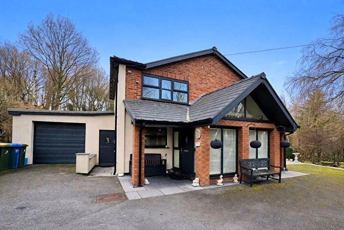 4 Bedroom Detached House For Sale In Park Bridge, Ashton-Under-Lyne, OL7