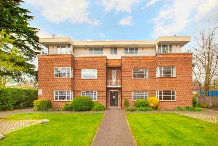 2 Bedroom Flat To Rent In London Road, Twickenham, TW1