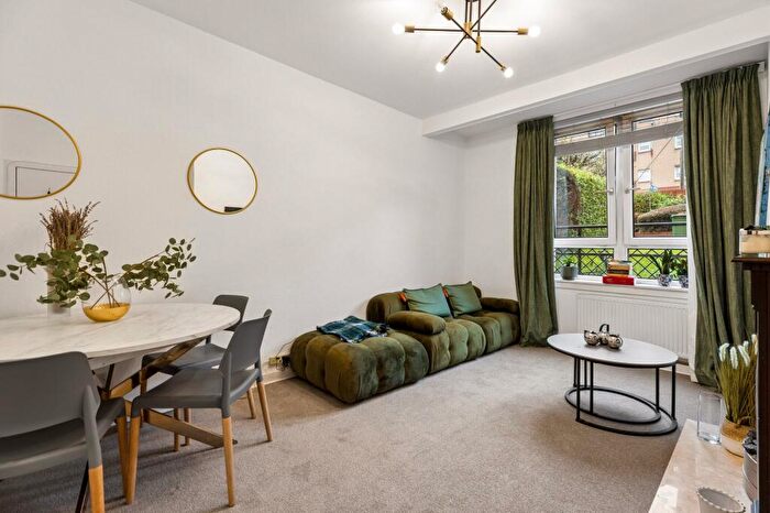 1 Bedroom Apartment For Sale In Gilbert Street, Yorkhill, Glasgow, G3