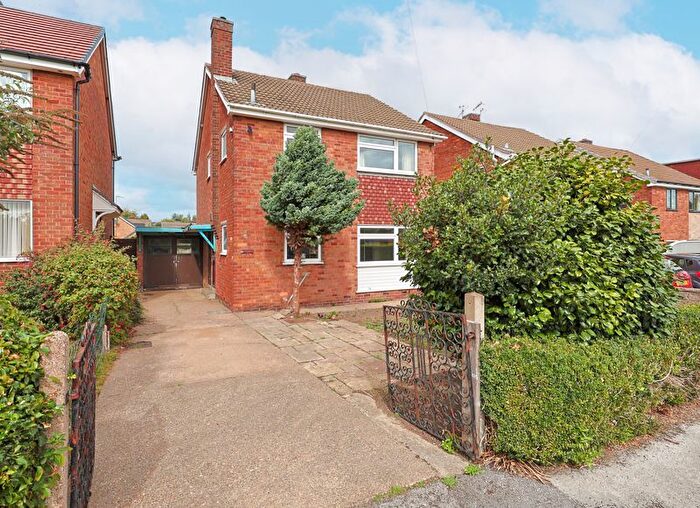 3 Bedroom Detached House For Sale In Ardsley Road, Ashgate, Chesterfield, S40