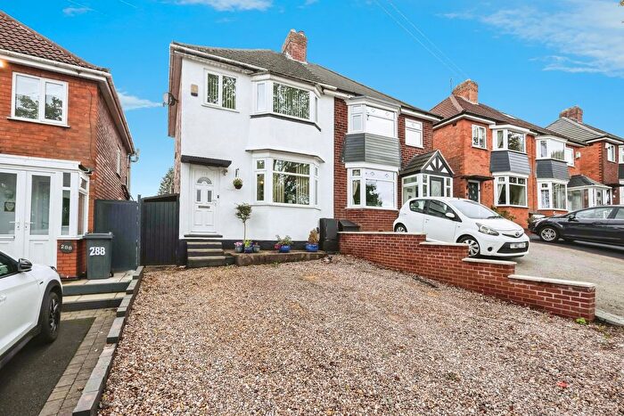 3 Bedroom Semi-detached House For Sale In Tessall Lane, Birmingham, West Midlands, B31