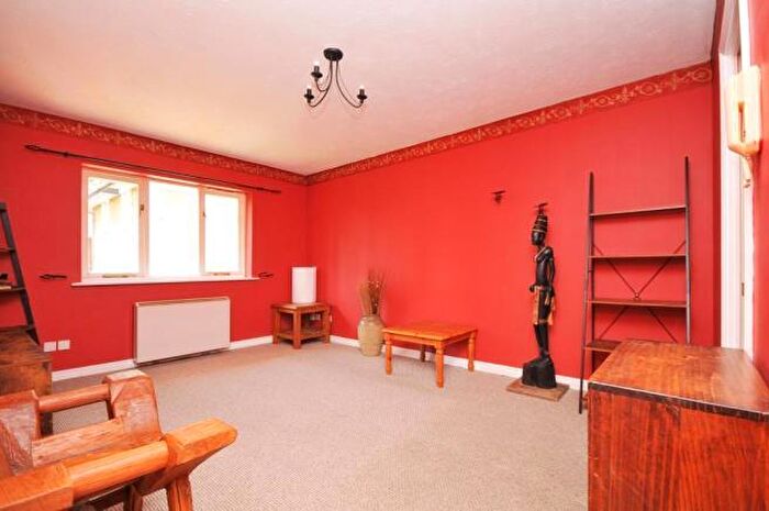 1 Bedroom Flat To Rent In Rothesay Court, Cumberland Place, SE6