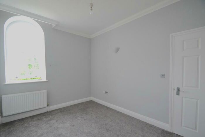 2 Bedroom Apartment To Rent In Park East, Southdowns Park, RH16
