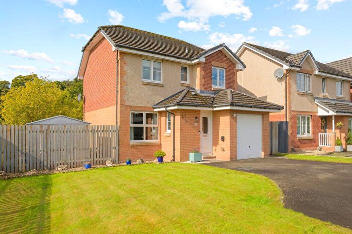 4 Bedroom Detached House For Sale In Kennedy Way, Airth, FK2