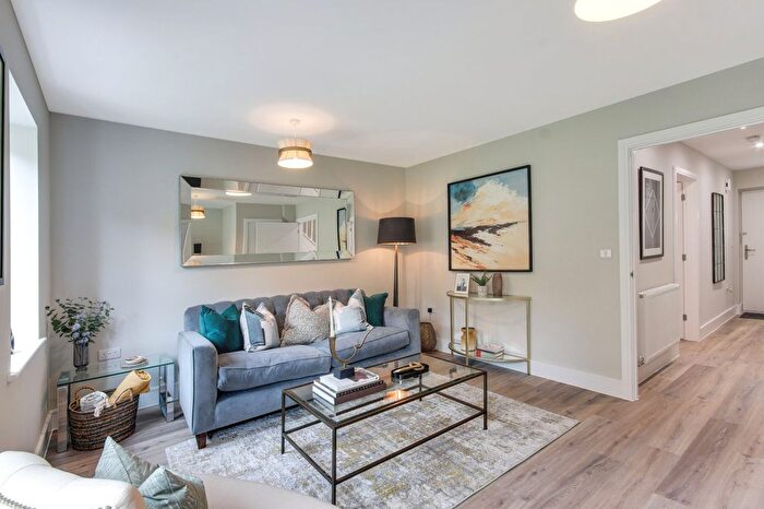 3 Bedroom End Of Terrace House For Sale In The Kiln - Home - Oast House Place, Ash, TN15