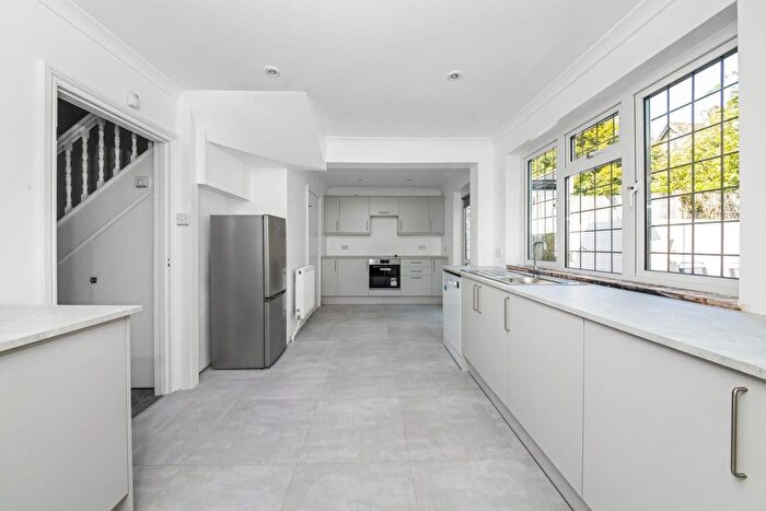 3 Bedroom Semi-Detached House To Rent In South Vale, Crystal Place, SE19