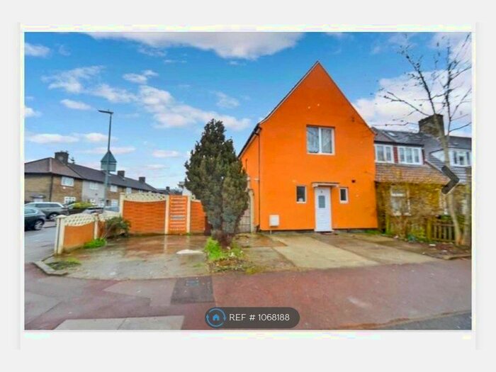 4 Bedroom End Of Terrace House To Rent In Blackborne Road, Dagenham, RM10