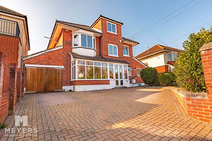 5 Bedroom Detached House For Sale In Soberton Road, Bournemouth, BH8