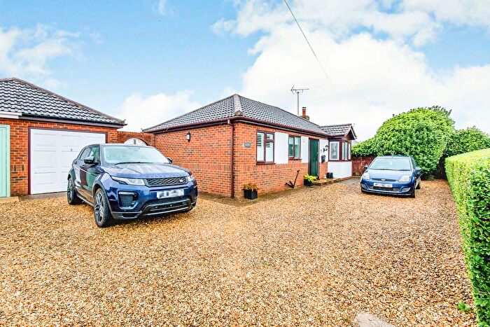 2 Bedroom Bungalow For Sale In Dawsmere Road, Gedney Drove End, Spalding, PE12