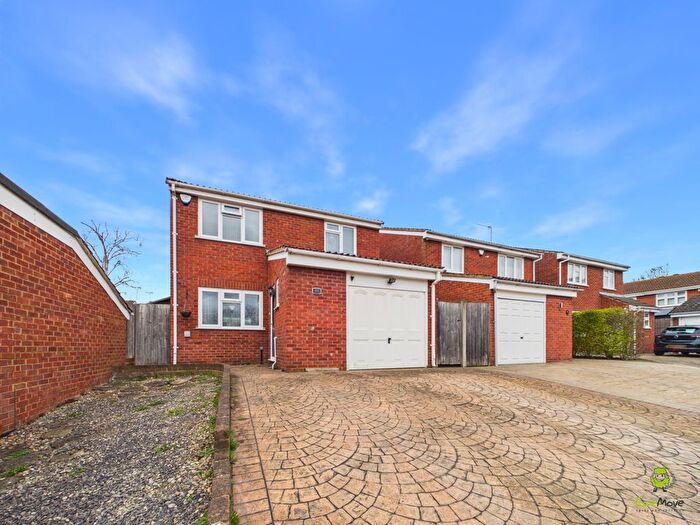 3 Bedroom Detached House For Sale In Elmbourne Drive, Belvedere, Kent, DA17