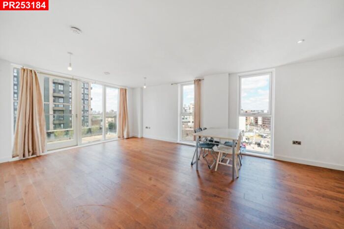 3 Bedroom Flat For Sale In Norman Road, London, SE10