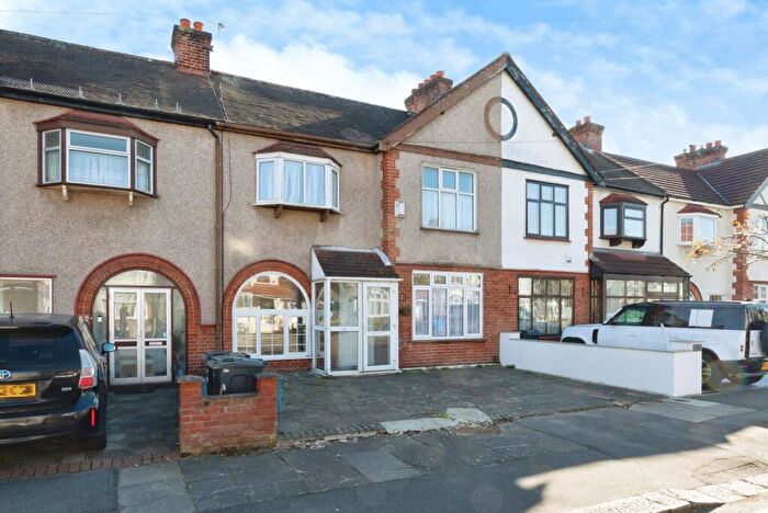 3 Bedroom Terraced House For Sale In Brancaster Road, Ilford, Essex, IG2