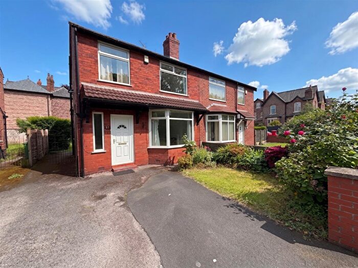 3 Bedroom Semi-detached House For Sale In Hope Road, Sale, M33