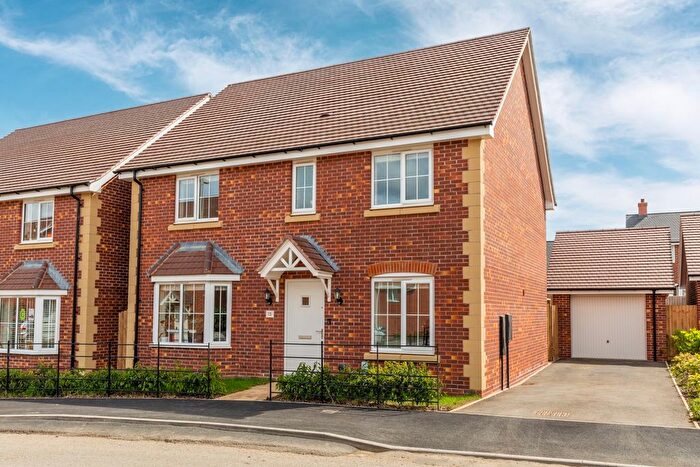 4 Bedroom Detached House For Sale In Bartletts Avenue, Stratford-Upon-Avon, Warwickshire, CV37
