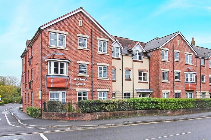 1 Bedroom Flat To Rent In Archers Court, Salisbury, SP1
