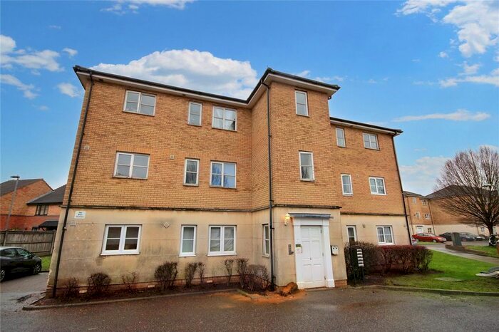 2 Bedroom Flat To Rent In Causton Square, Dagenham, RM10