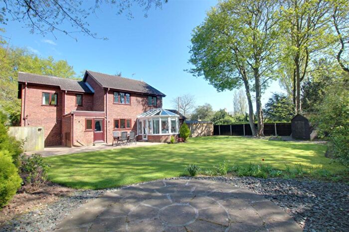 4 Bedroom Detached House For Sale In Fountain Close, Hessle, HU13