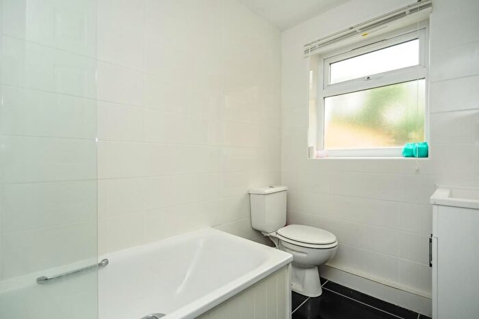 5 Bedroom Terraced House To Rent In Magdalen Road, Student Bedroom, OX4