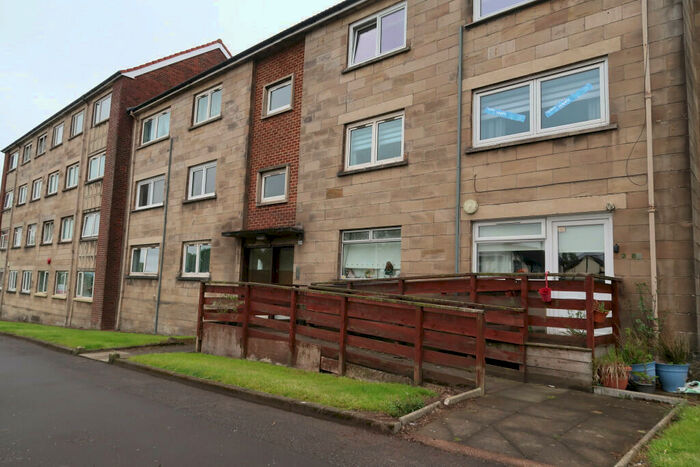 2 Bedroom Flat To Rent In Main Street, Barrhead, G78
