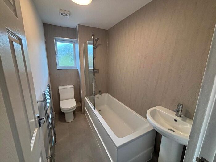 2 Bedroom End Of Terrace House To Rent In Pennycress Way, Newport Pagnell, MK16