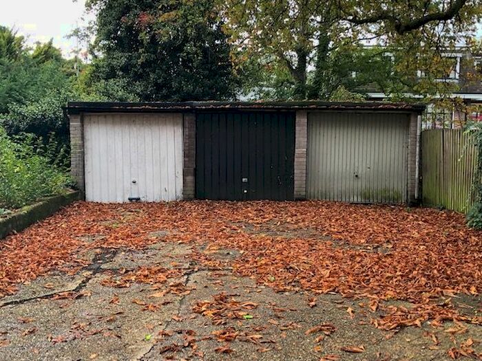Parking/garage To Rent In Colney Hatch Lane, Muswell Hill, N10