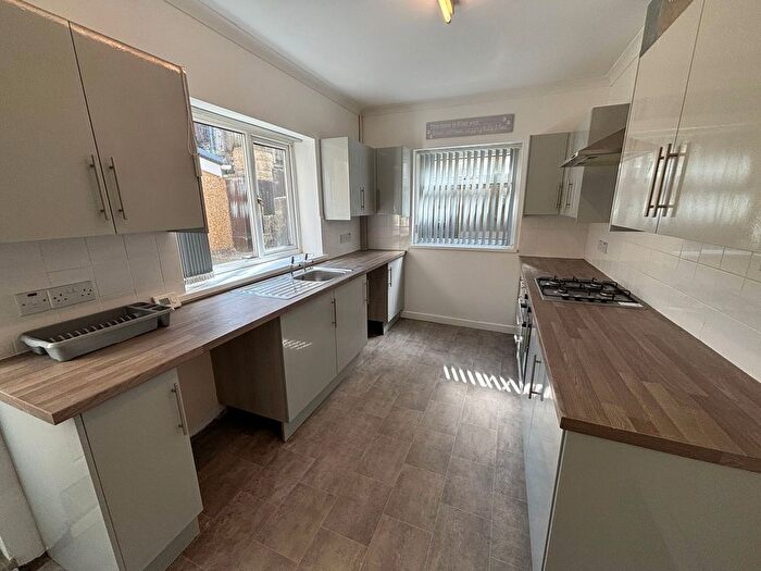 3 Bedroom End Terrace House To Rent In Penrhiwceiber Road, Mountain Ash, CF45