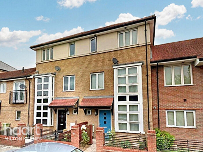 3 Bedroom Terraced House For Sale In Seaton Grove, Broughton, MK10