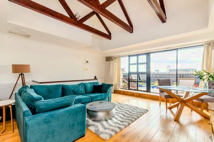 2 Bedroom Flat To Rent In St Katharines Way, Wapping, London, E1W