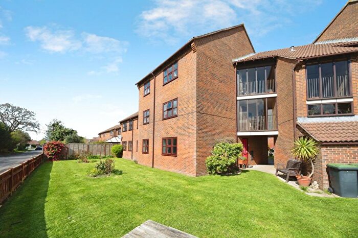 2 Bedroom Flat For Sale In Gilbert Mead, Hayling Island, Hampshire, PO11