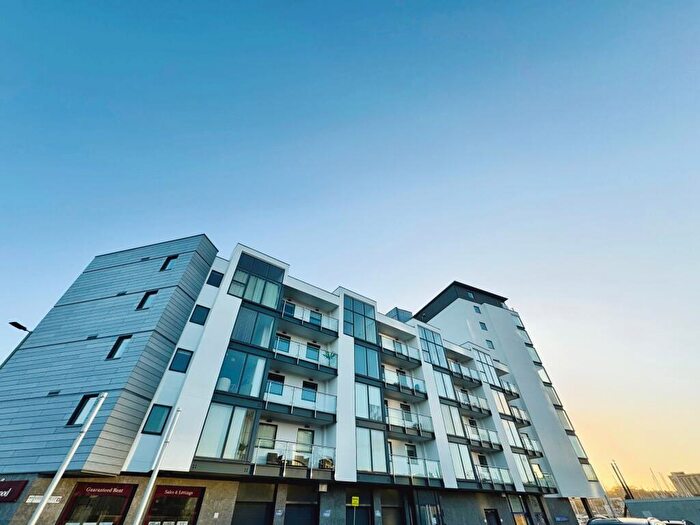 2 Bedroom Flat For Sale In East Quay House, PL4