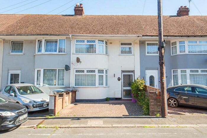 3 Bedroom Terraced House For Sale In Alfred Road, Dover, CT16