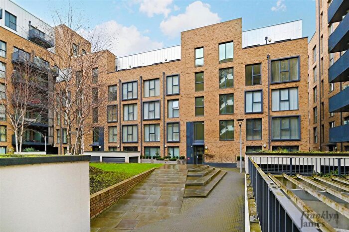 2 Bedroom Property For Sale In Nicholson Square, London, E3