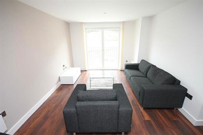 2 Bedroom Apartment To Rent In New Bridge Street Salford, M3