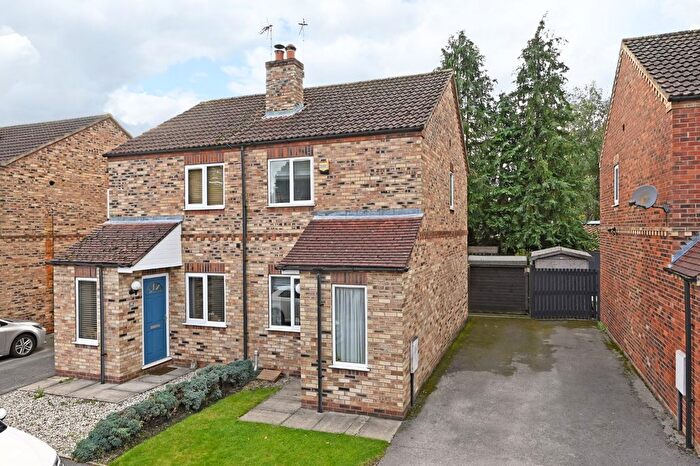 2 Bedroom Semi Detached House To Rent In Beech Park Close, Riccall, York, YO19