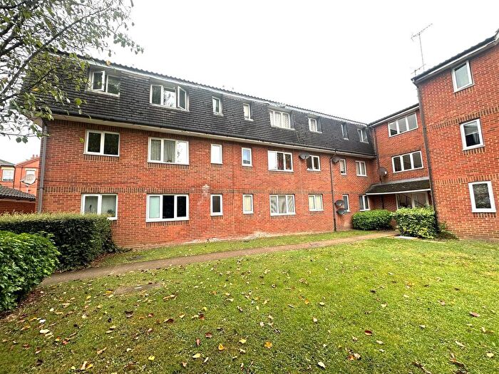1 Bedroom Flat To Rent In Southwold Road, Watford, WD24