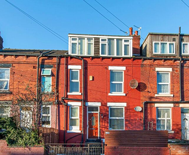 3 Bedroom Terraced House To Rent In Strathmore Avenue, Leeds, LS9