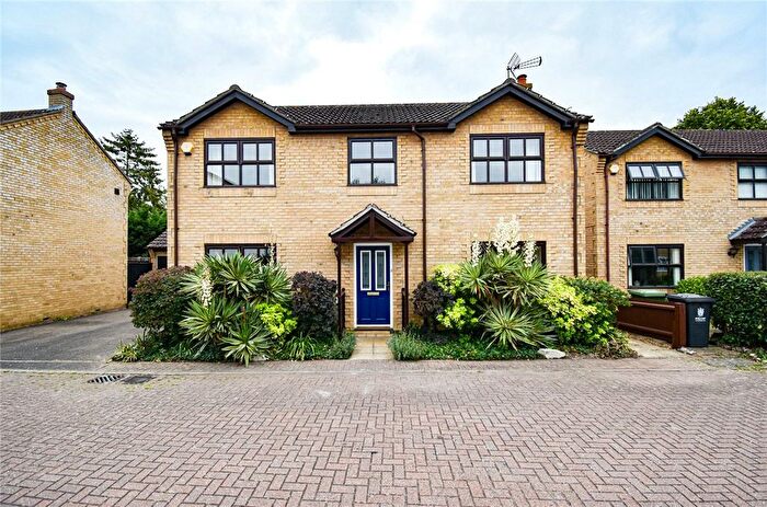 4 Bedroom Detached House To Rent In Brook Close, Histon, Cambridge, CB24