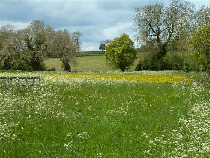 Property For Sale In Green End, Chadlington, Oxfordshire, OX7