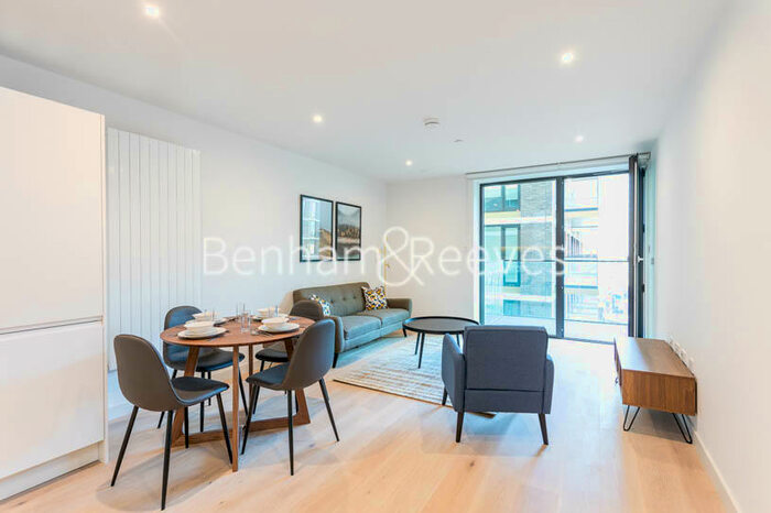 1 Bedroom Apartment To Rent In John Cabot House, Royal Wharf, E16
