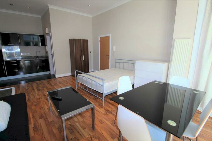 Studio To Rent In Queens Avenue, Muswell Hill, N10