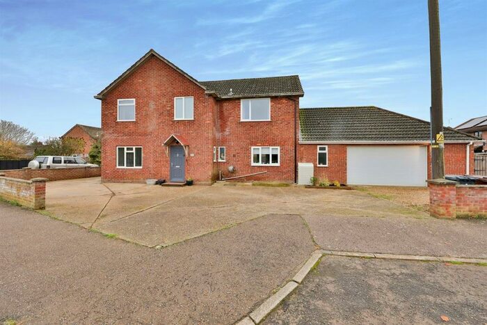 4 Bedroom Detached House For Sale In Bell Close, Little Snoring, Fakenham, NR21