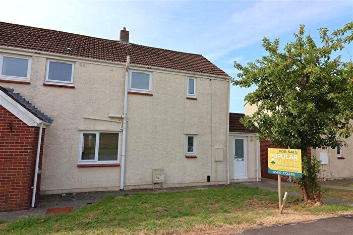 3 Bedroom Semi-Detached House For Sale In Nubian Avenue, Haverfordwest, SA61
